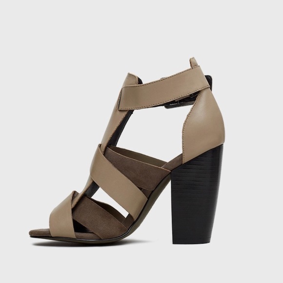 Taupe Leather Interlock Wooden Heel Shootie - Picture 5 of 5